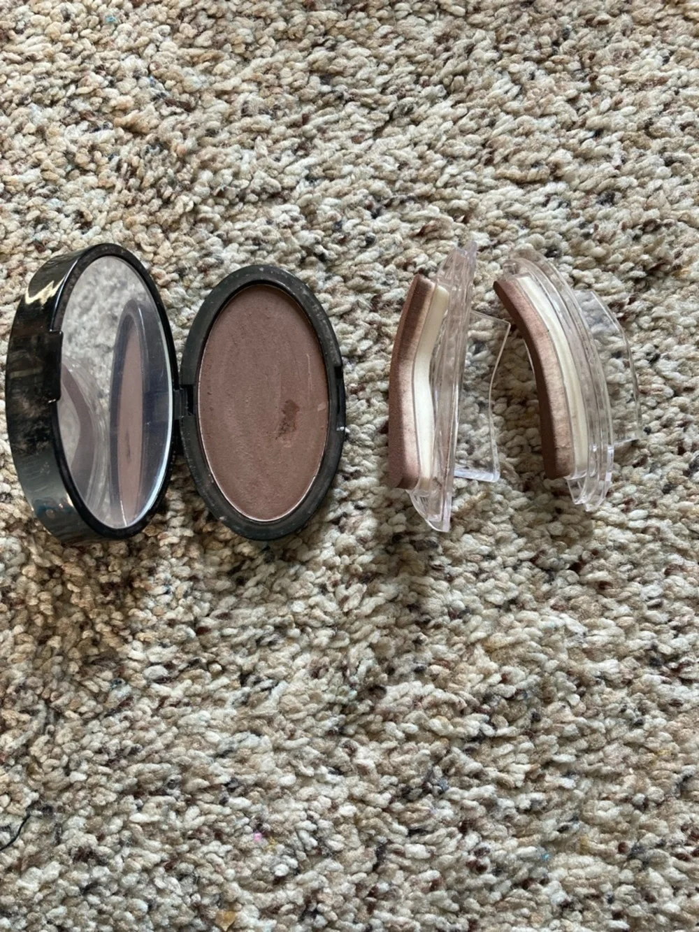 Pressed Eyebrow Powder  Stamper Women Makeup - medium brown. Only one in box new